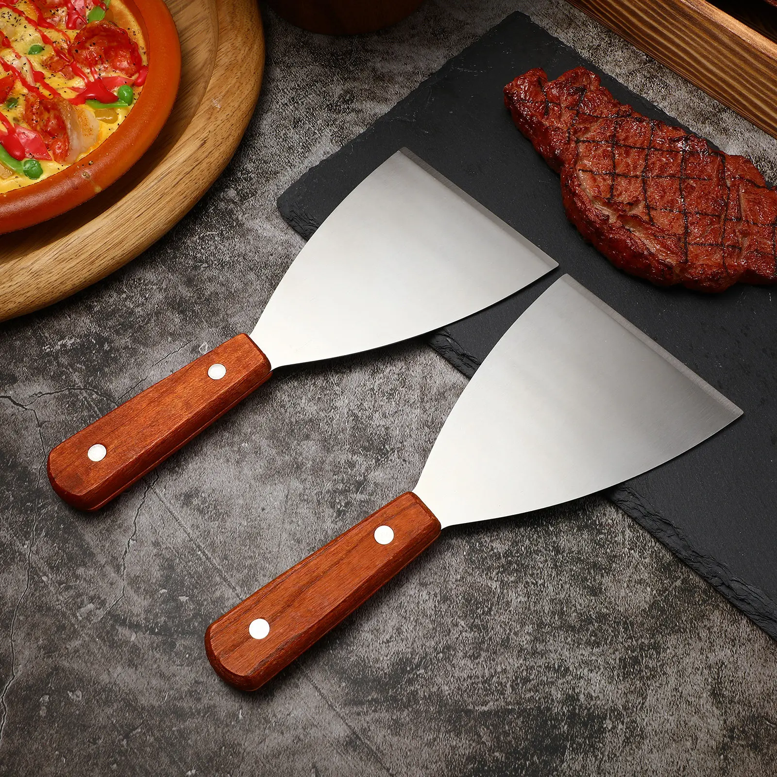 2Pcs Stainless Steel Grill Scrapers Slant Wooden Handle Easy Grip for Bbq Cooking Steak Pancake Pizza Cake Ice Scraper