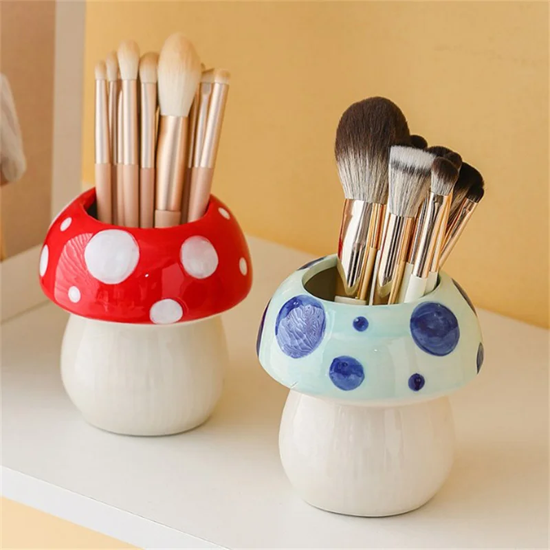 Mushroom Ceramic Desktop Ornament Cute Makeup Brush Office Stationery Storage Children And Students Pen Holder Creative Ornament