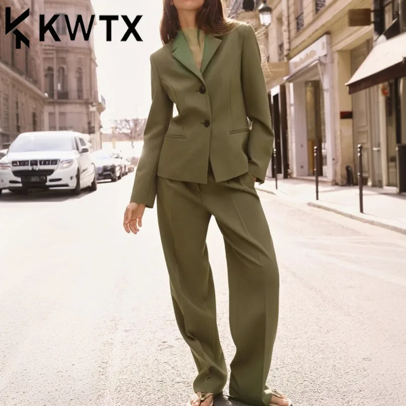 

KWTX 2025 Spring Women’s Two Piece Set Green 2Btn Shoulder Blazer & Slim Comfort Pants High Quality Spring Summer Work Set