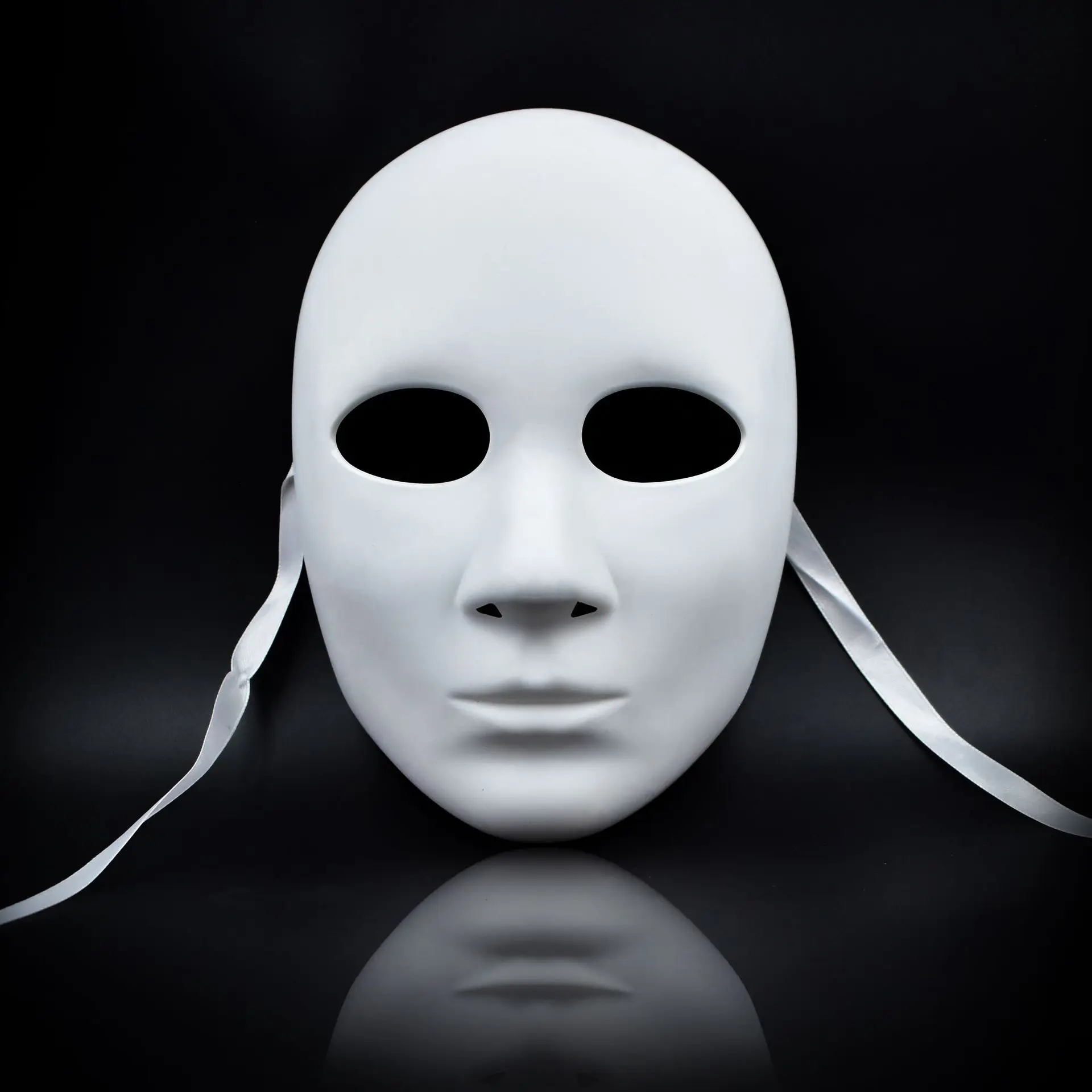 

White Peking Opera Mask DIY Hand-painted Graffiti Plastic Mask