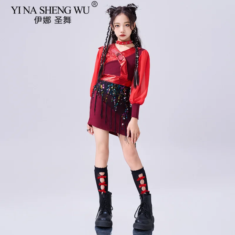 مجموعة الفتيات ملابس رقص الجاز للأطفال K-pop Dance Hip Hop Street Dance Performance زي أحمر بأكمام طويلة مجموعة تنورة علوية