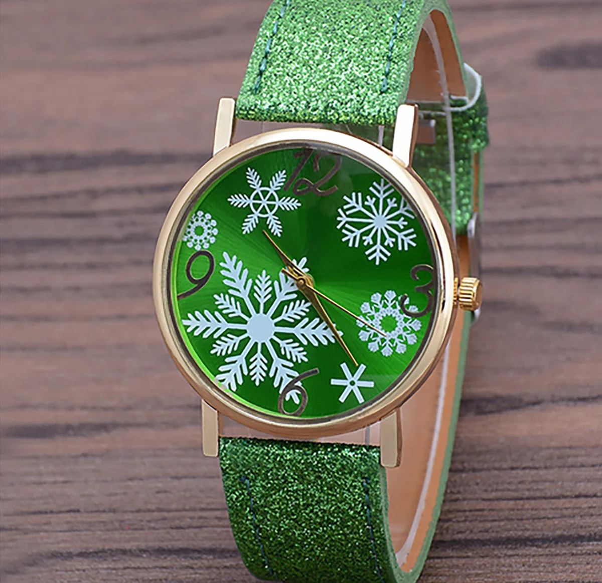 

Christmas Watch Green Snowflake Dial Alloy Quartz Movement Fashion Women Wristwatches Luxury Precise Timepiece For Lady