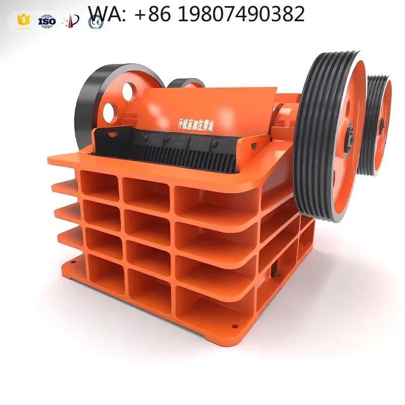 Vibration Screening Mobile Jaw Crusher,  Engine Powered Mining Equipment, PLC Gear Bearing Equipped Ore Stone Crushing