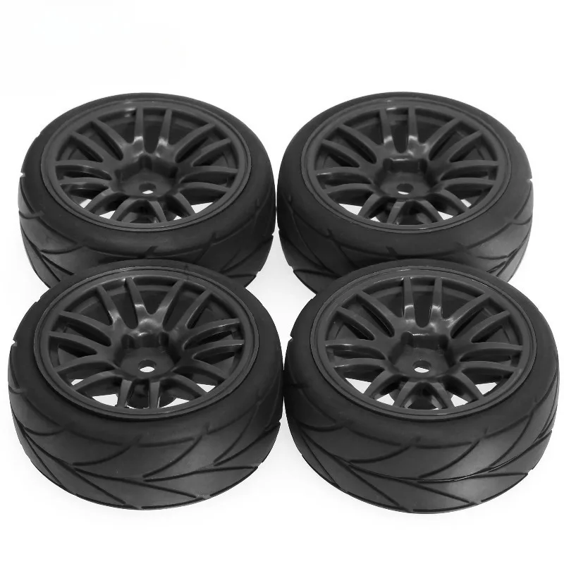ยางล้อขนาด 65 มม. พร้อมดุมล้อขนาด 12 มม. ทำจากยางทนทาน สำหรับรถ RC ขนาด 1/10 1/12 1/14 ใช้ได้กับรถแข่ง Wltoys 144001