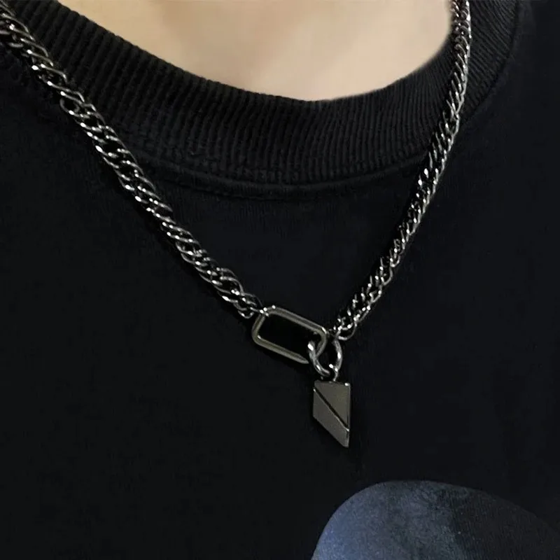 Game Love And Deepspace Pendant Necklace Cosplay Rafayel Unisex Metal Leaf Necklace Punk Sports Chain Jewelry Accessories Gift