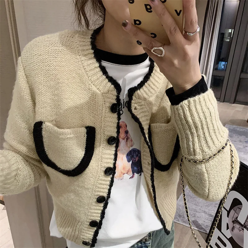 

Autumn Knitwear Cardigan Women Clothing 2024 O-neck Contrast Color Casual Vintage Sweater Jackets Korean Cropped Tops Y111