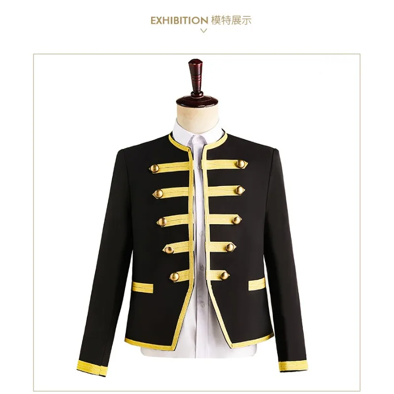 بدلة رجالية باللون الأسود المذهّب مع الذهب على طراز المحكمة الأوروبية للرجال برئاسة ملهى ليلي DJ أزياء قصيرة الزي العسكري ثوب الأداء