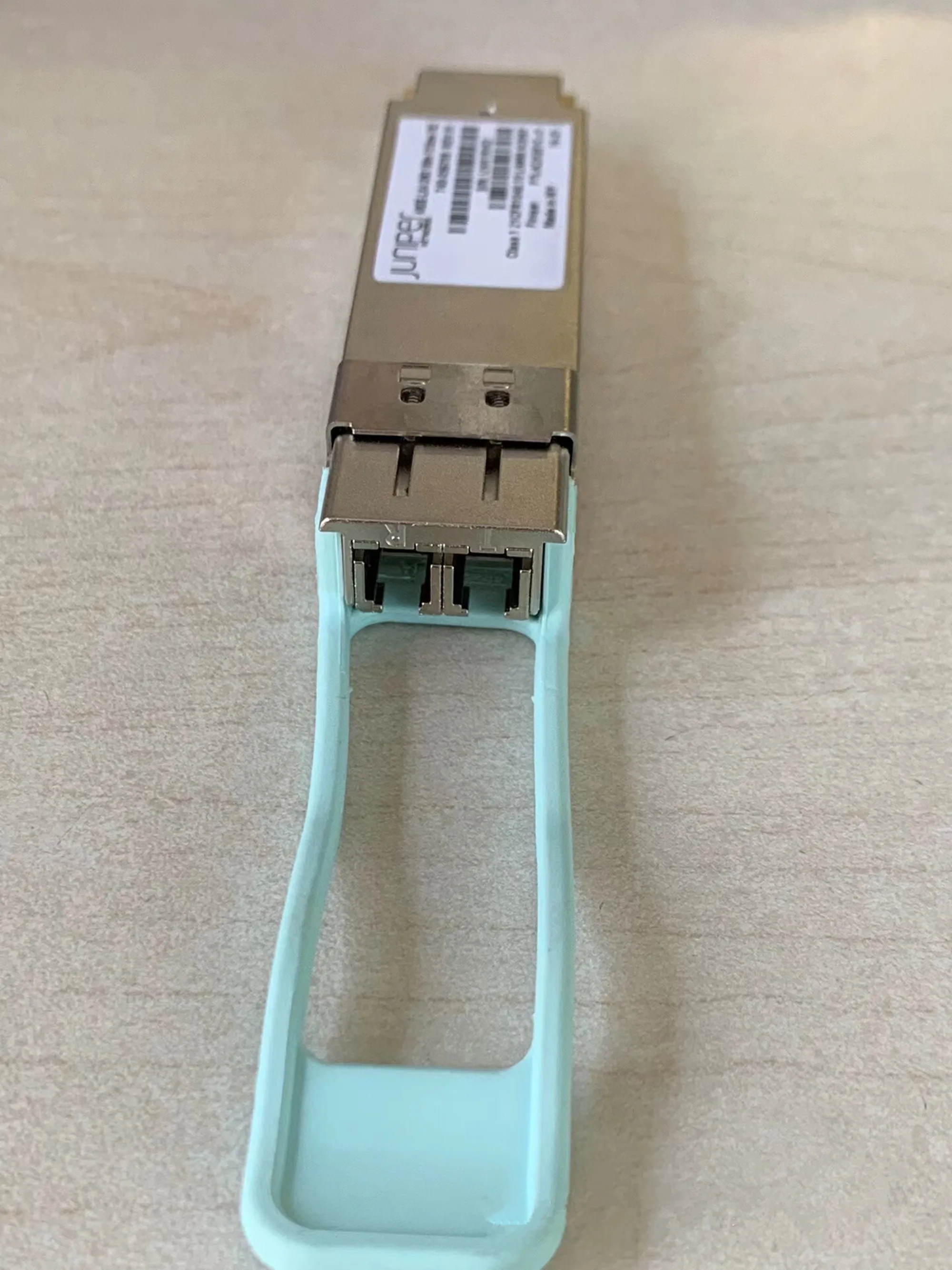 Juniper Qsfp สวิตช์ออปติคอล2กม. 40g 40GE-LX4อินเตอร์เฟซ740-056705 LC OM3 100M SMF 2กม. โมดูล1310nm ไฟเบอร์40GB QSFP LC