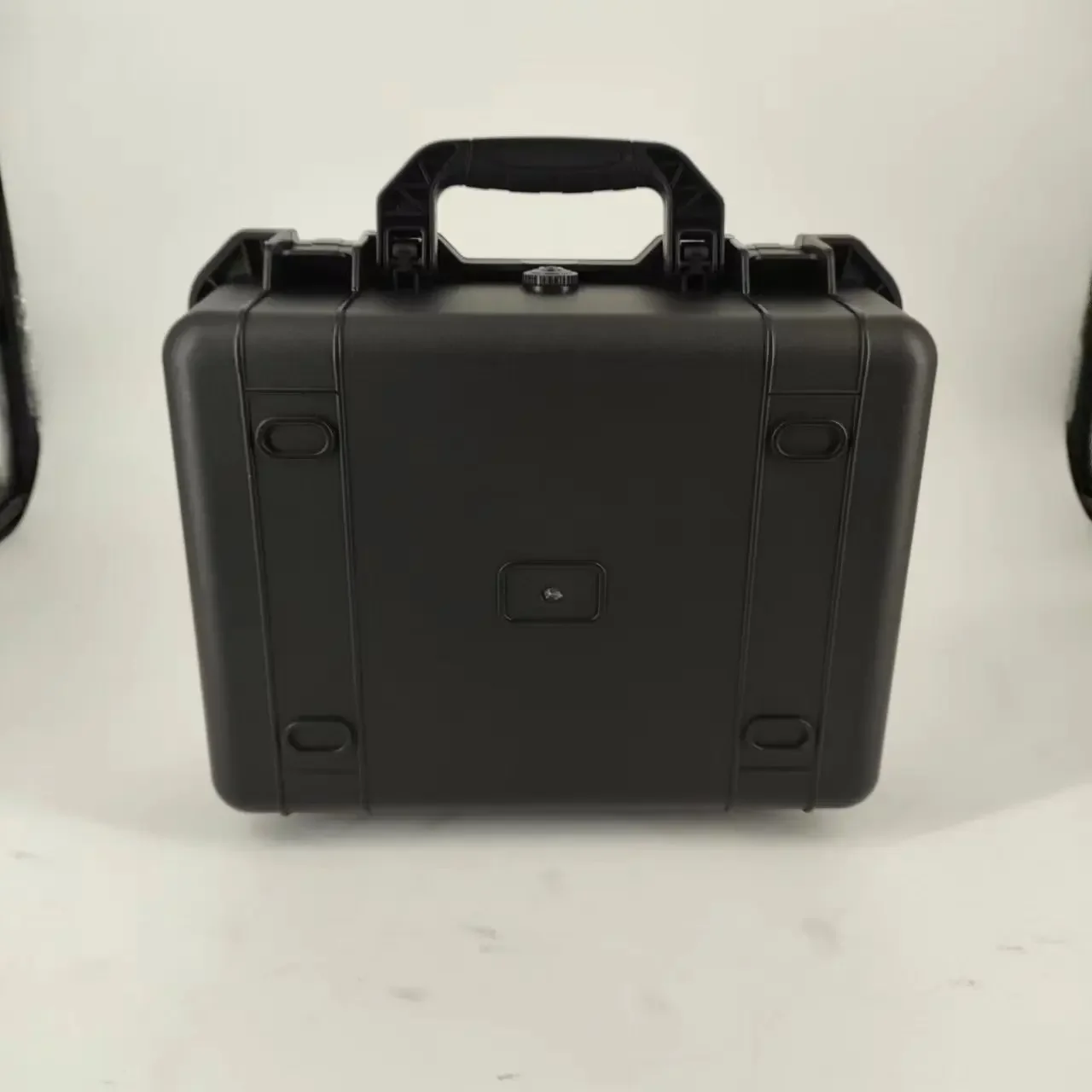 DPC077-4 high quality IP67 Waterproof Shockproof hard plastic equipment carrying tool case with customizable foam