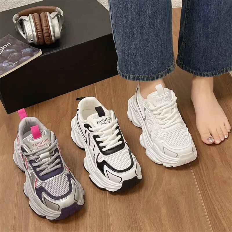 Sneakers wanita Musim Panas 2024 Korea sepatu wanita tenis perempuan Platform sepatu wanita Fashion baru kasual latihan sol tebal