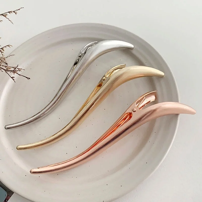 New 2023 Simple Trend Metal Gold Silver Color S Shaped Hair Claw Clips And Pins Buckle Hairpin for Woman Headwear Accessories