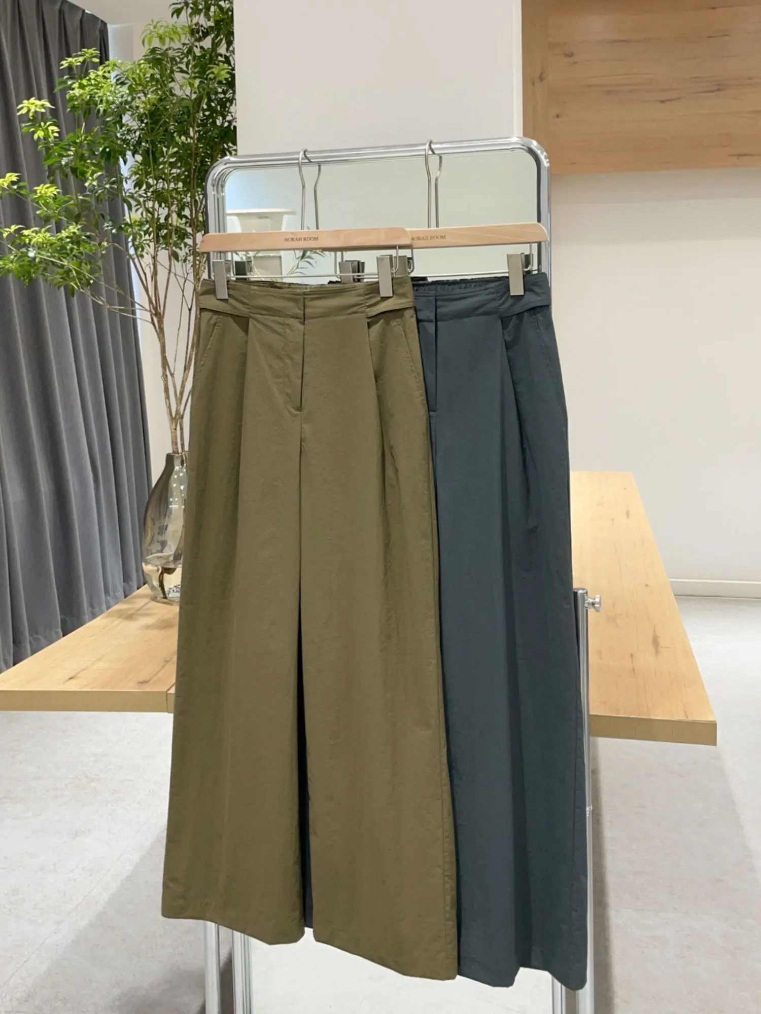 Calças Casuais de Cintura Alta com Pregas e Estilo Coreano Nuo Xiaola Verão 2025