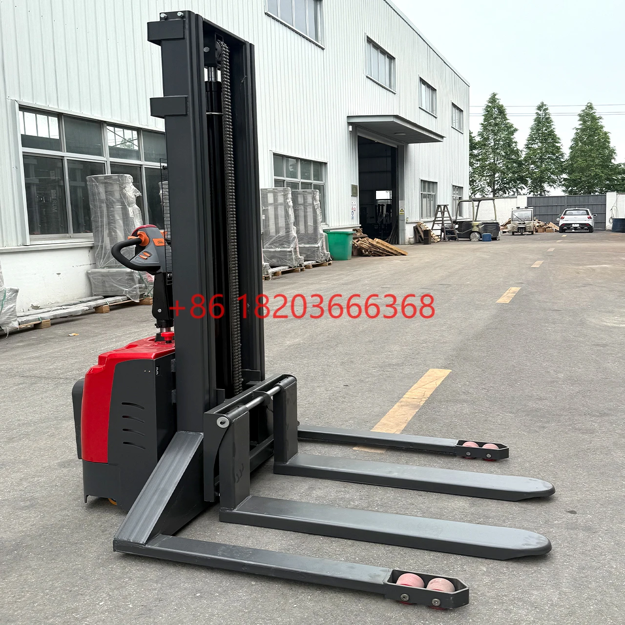 

Электрический ричстакер YG с индивидуальной комплектацией, малогабаритный, гидравлический, ручной, с противовесом, грузоподъемность 1,5 тонны, 2 тонны