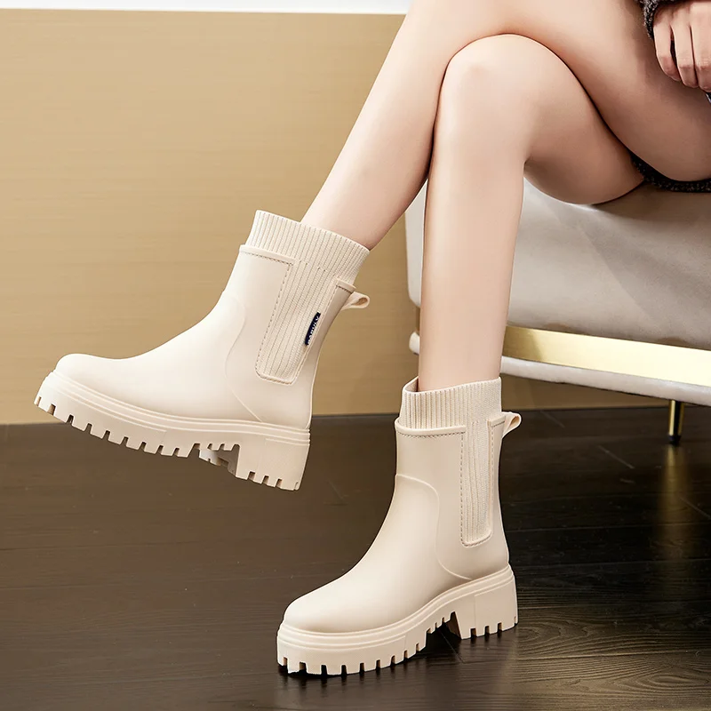 

Women's Rain Shoes: Soft Galoshes, New Style, Wear-resistant Rubber Shoes, Low-top, Thick-soled, Stylish for Outdoor Wear, Short