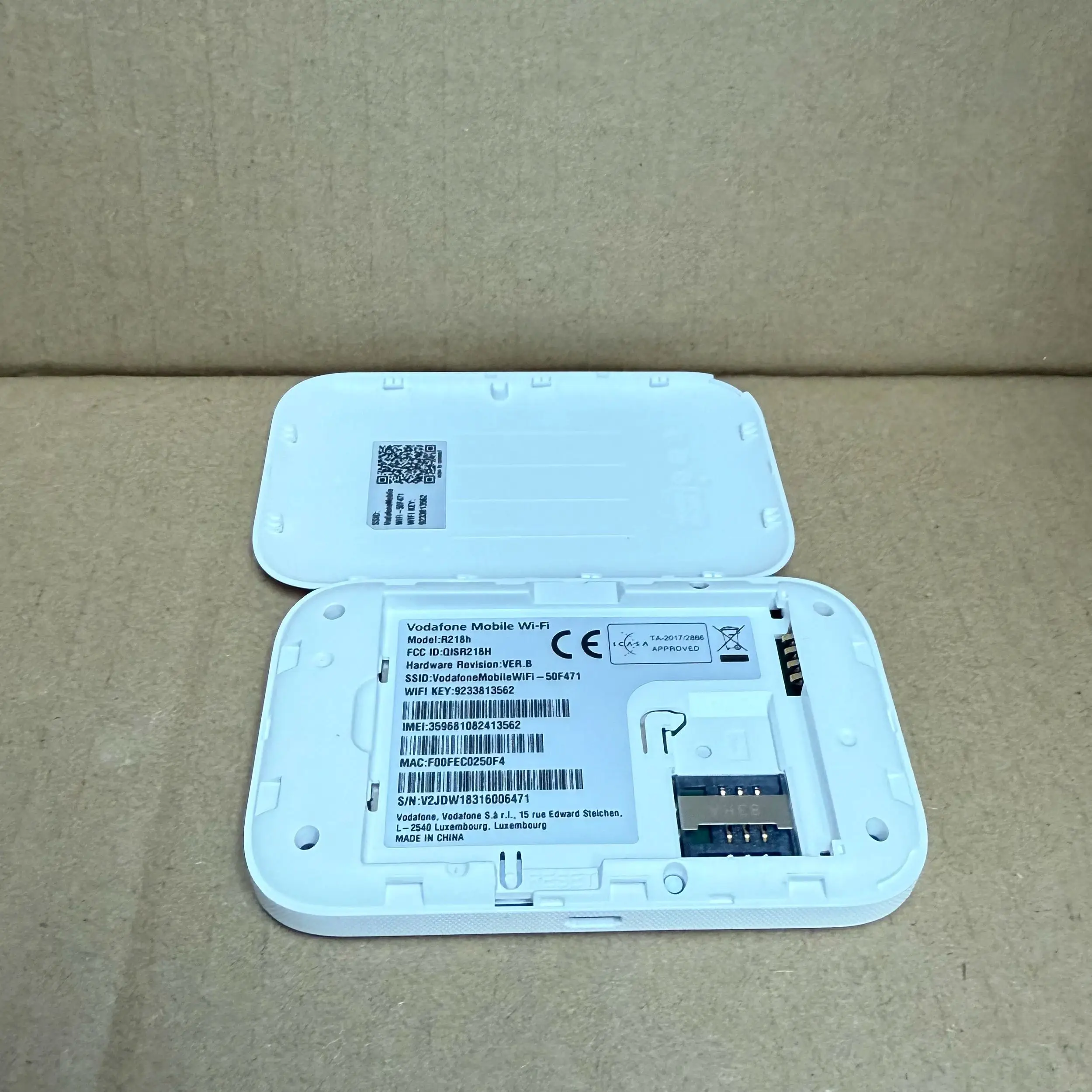 ZETARS Entsperrt Vodafone R218H 4G LTE Cat.4 Mobile WiFi LTE DL 150Mbps/UL 50Mbps (gebraucht 95% neu)