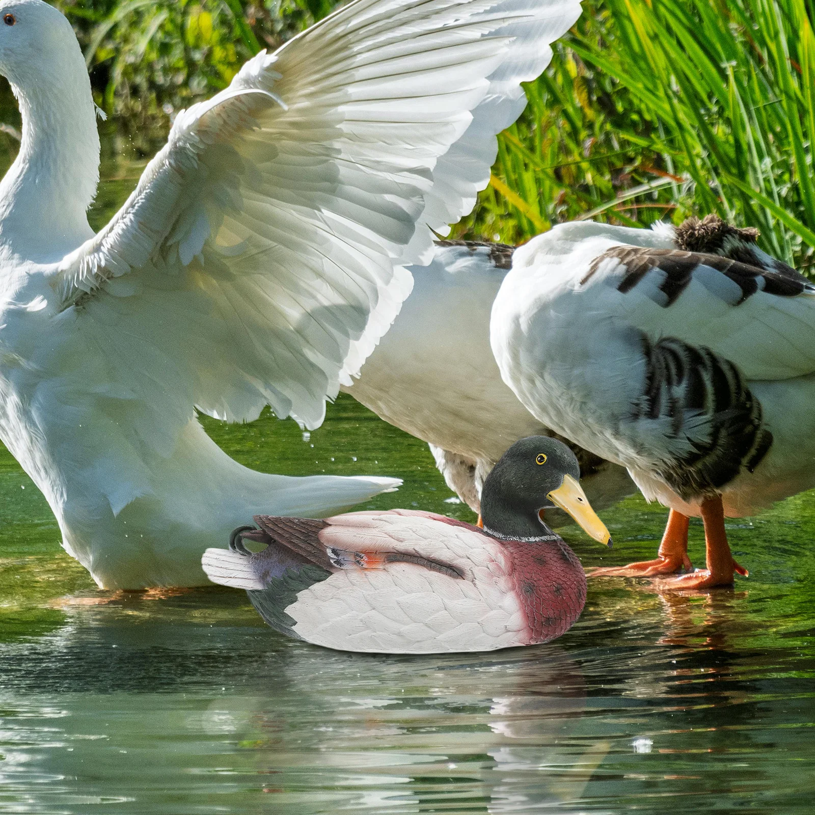 

1pc Floating Duck Statues Resin Pond Decor For Garden Water Features Outdoor Lawn Floating Pond Ornaments Decoration