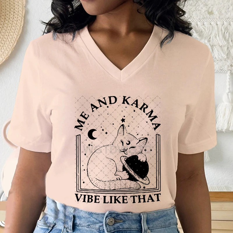 Midnights Cat Retro T-shirt Women Cute Animal Lovers Casual T-shirts Trendy Fan Cat Lover Tee Me and Karma Vibe Like That Shirt