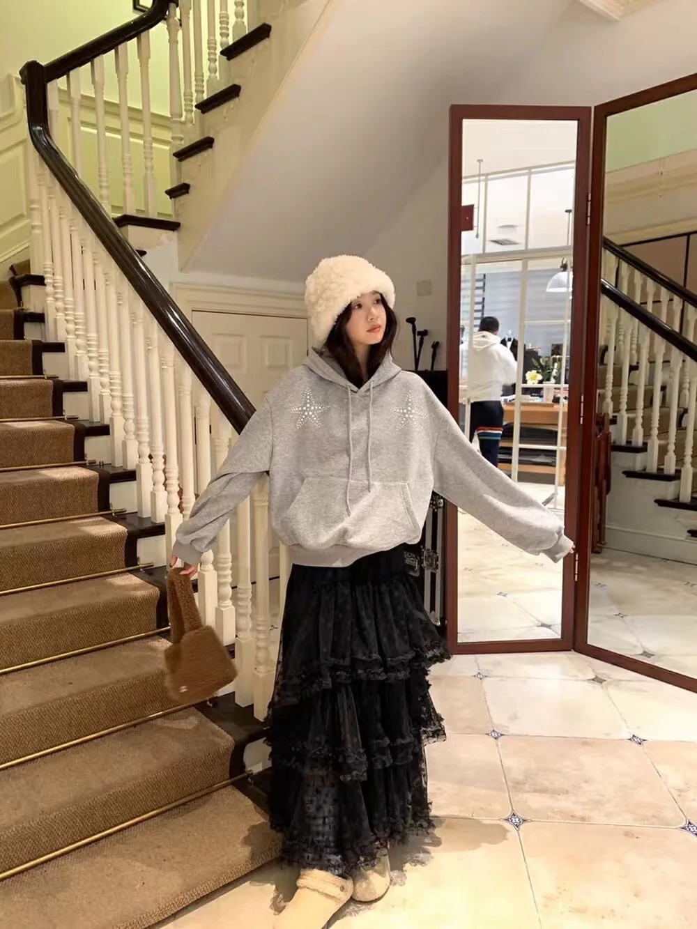 تنورة فطر صناعية ثقيلة شبكية على الطراز الكوري بحافة فطر مرنة متعددة الاستخدامات تنورة كعكة غير منتظمة