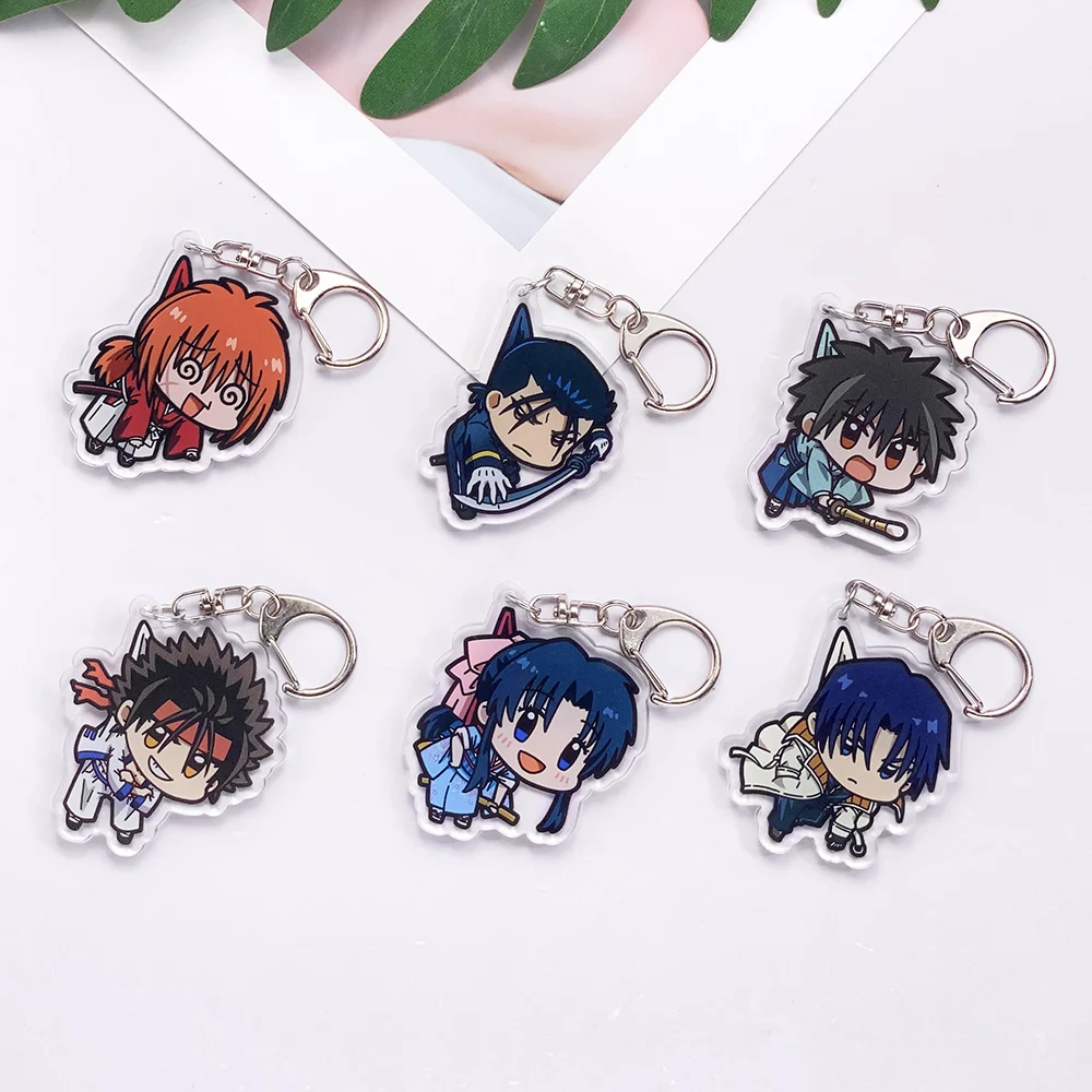 Personajes de Anime Rurouni Kenshin llavero acrílico de moda accesorios bolso encanto creativo mochila colgante llavero regalos para Fans