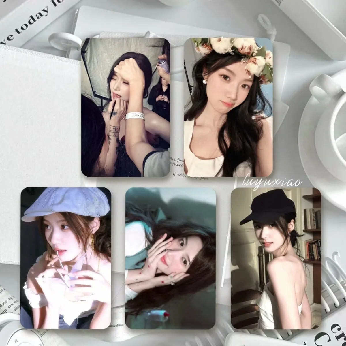 Lu Yuxiao 3-inch round corner small card high-definition thickened atmosphere divine image series precious  collection Korean