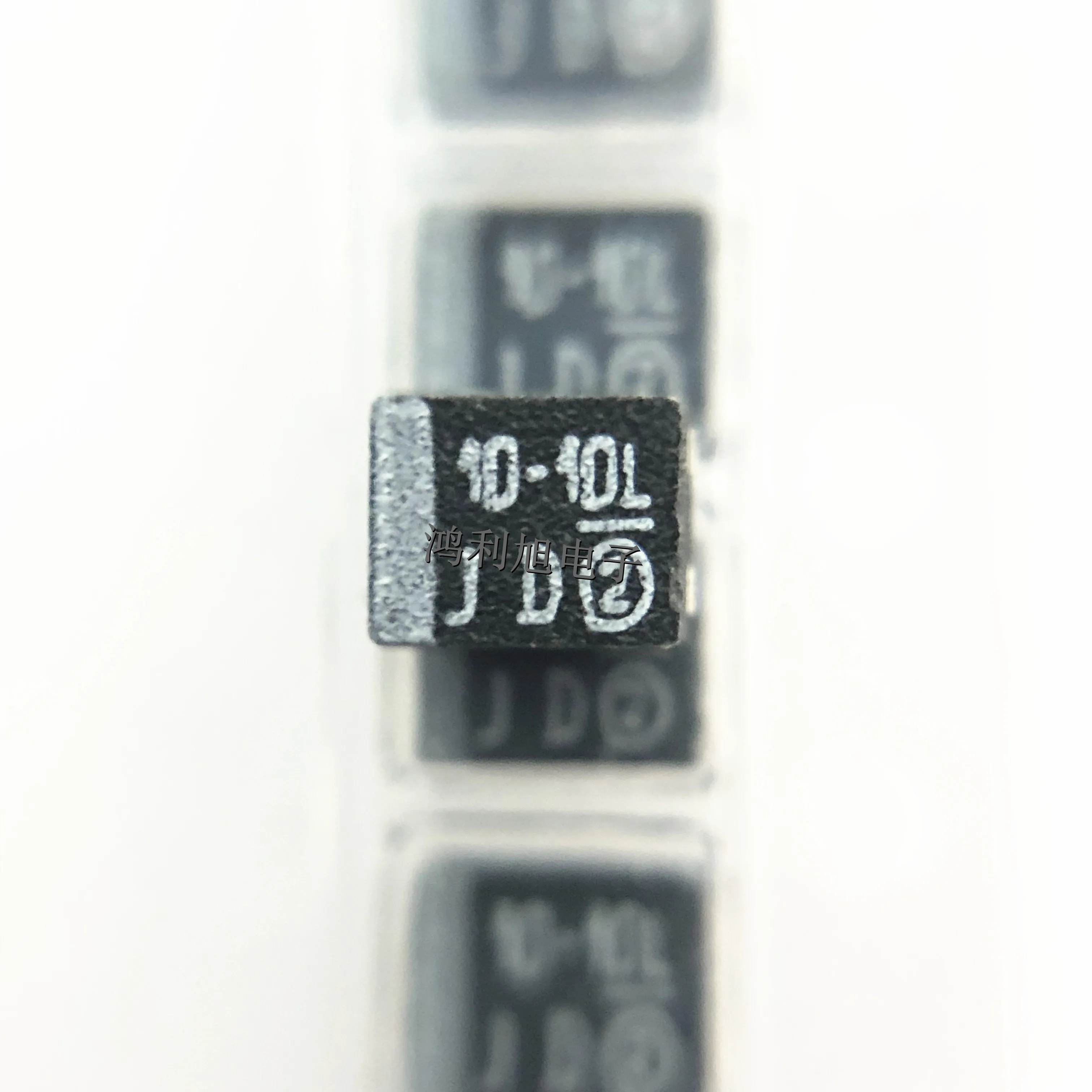 20pcs/Lot 293D106X0010B2TE3 Tantalum Capacitors - Solid SMD 10uF 10volts 20% B case Molded Operating Temperature:- 55 C-+ 125 C