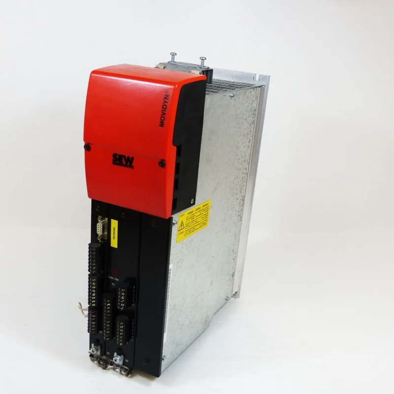 

Новый оригинальный инвертор Movidyn MAS51A030-503-50 8262586, U=700VDC I=30A *Выгодное предложение* В наличии
