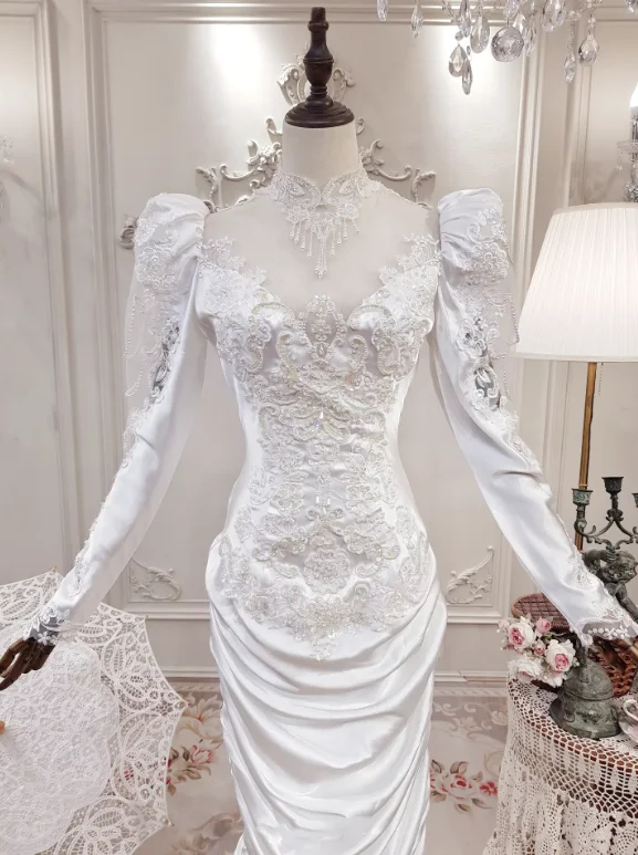Medieval White Vintage Fishtail Wedding Dress Lace Beaded Long Sleeve Pleated Hem Elegant Bridal Gown Customized