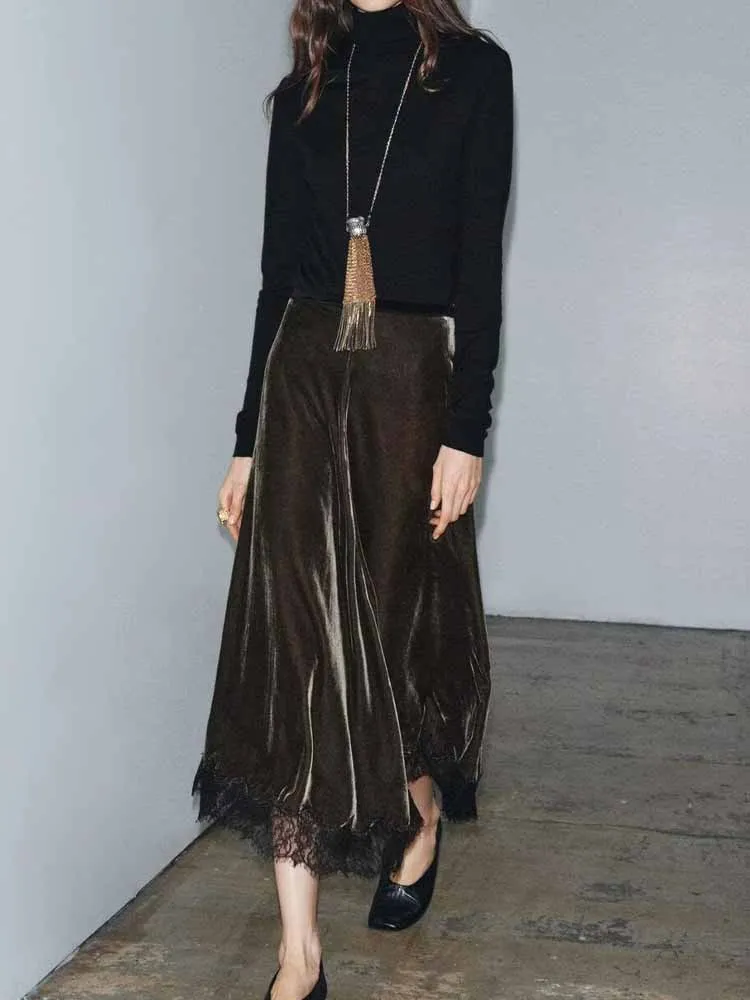 النمط الأوروبي والأمريكي الشتاء الوافدين الجدد ملابس نسائية عصرية وبسيطة تنورة دانتيل مخملية عالية الخصر