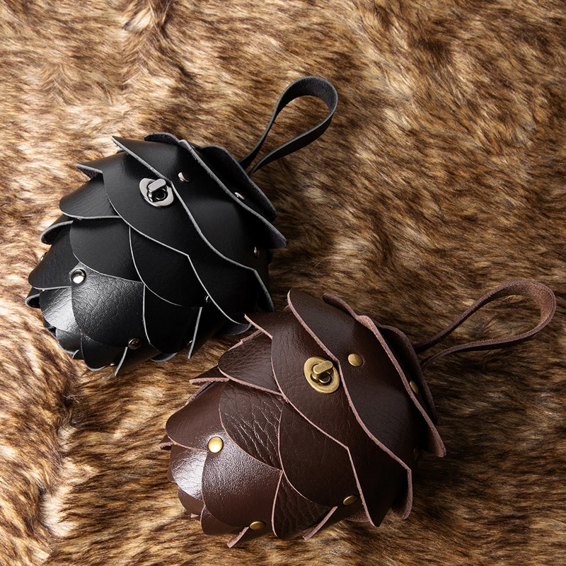 Medieval Retro Mini Coin Purse Strawberry Pinecone Shape Coin Wallet Personality Waist Bag PU Leather Lipstick Coin Pouch
