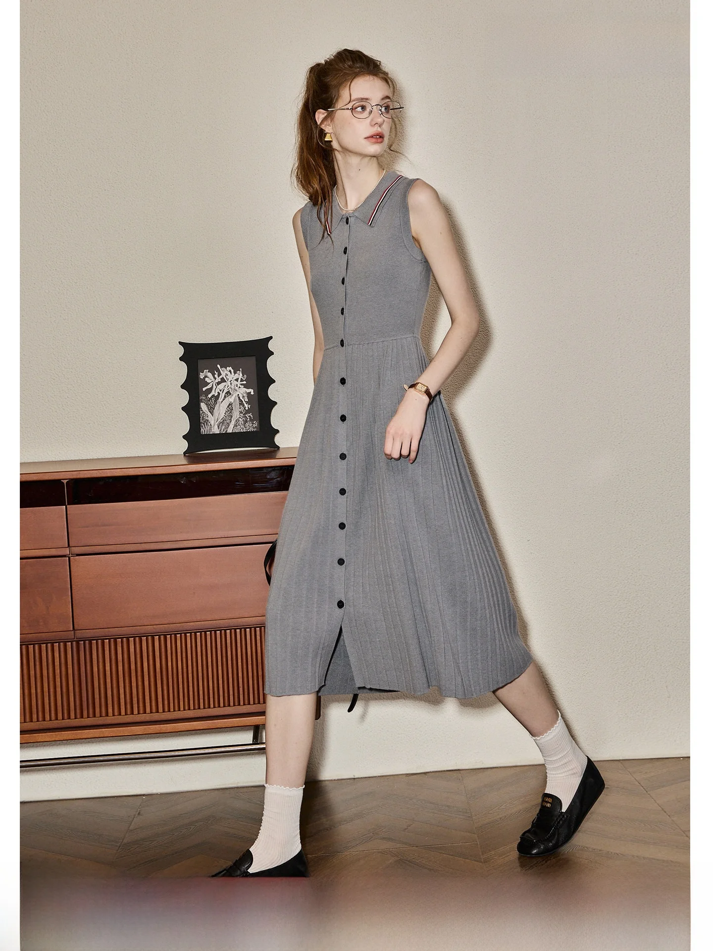 KUHNMARVIN Minimalist Intellectual  Collar Sleeveless Knitted Dress Women's Slim Fit Waist Cinching Dress Summer New Style