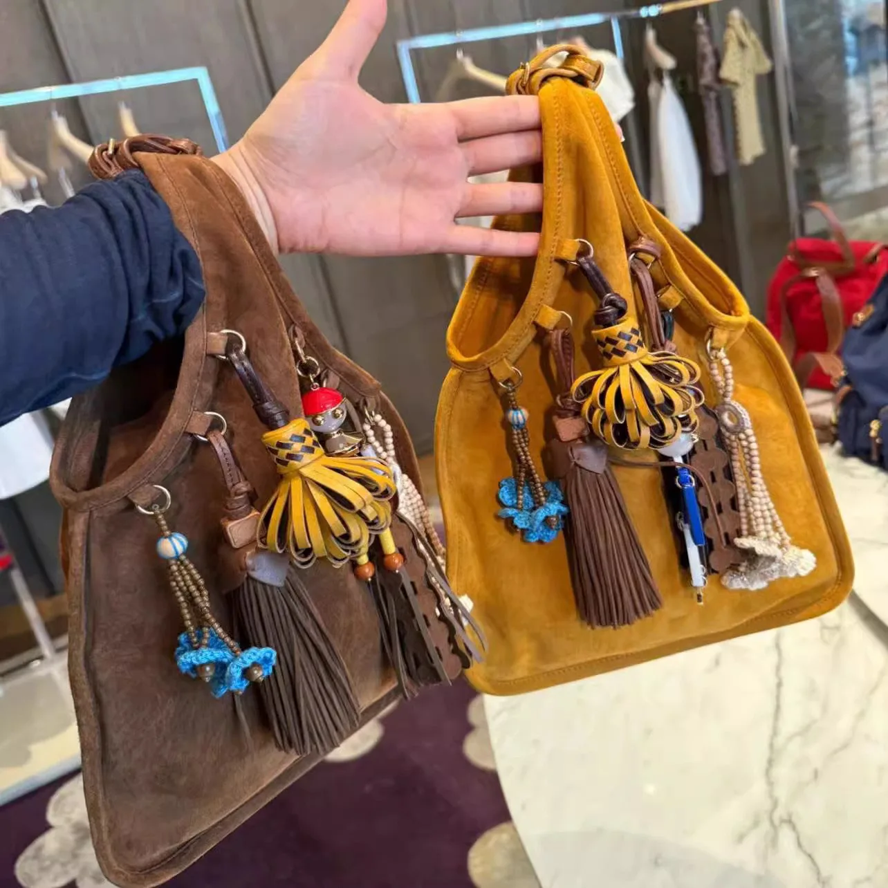 

NEW Faux Suede Hobos Bags For Women Luxury Designer Handbag And Purse 2025 New In Woven Handle Beading Tassel Shoulder