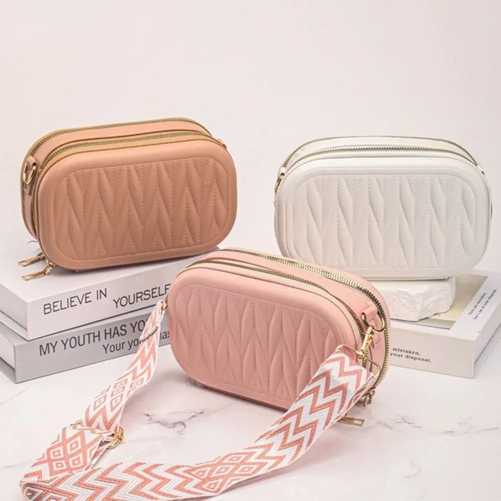 

Trendy Travel Makeup Pouch Portable PU Leather Square Cross Body Bag Zipper Closure Quilted Design Cosmetic Storage Case