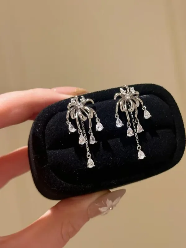 s925-純銀スパークリング花火タッセルイヤリング女性のデザインハイエンド感覚エレガントな小さな高級耳ジュエリー