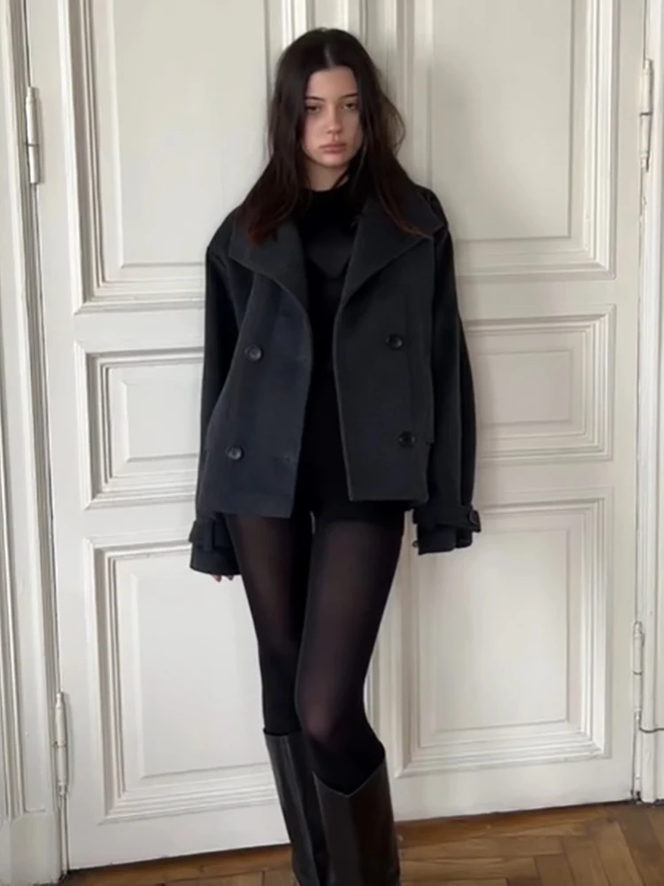 2026 Modischer Grauer Kunstwollmantel für Damen, Minimalistischer Stehkragen, Doppelreihige Lose Jacke, Frühling/Herbst, Einfarbige Damen-Oberbekleidung, Neu – Detail 16