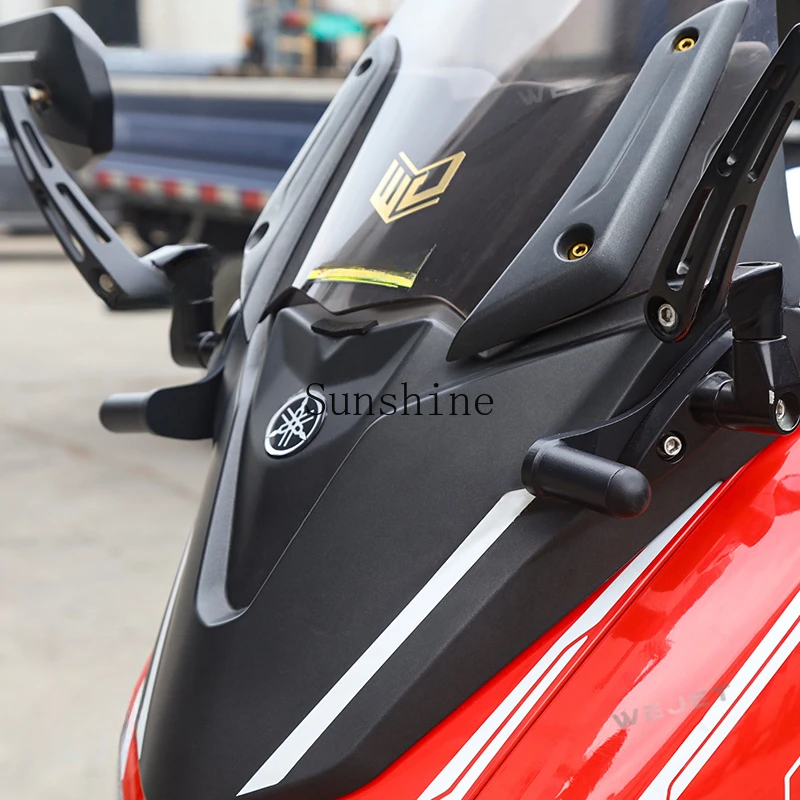 Spotlight bracket adapts to 20-24NMAX155 windshield modification laser welding process