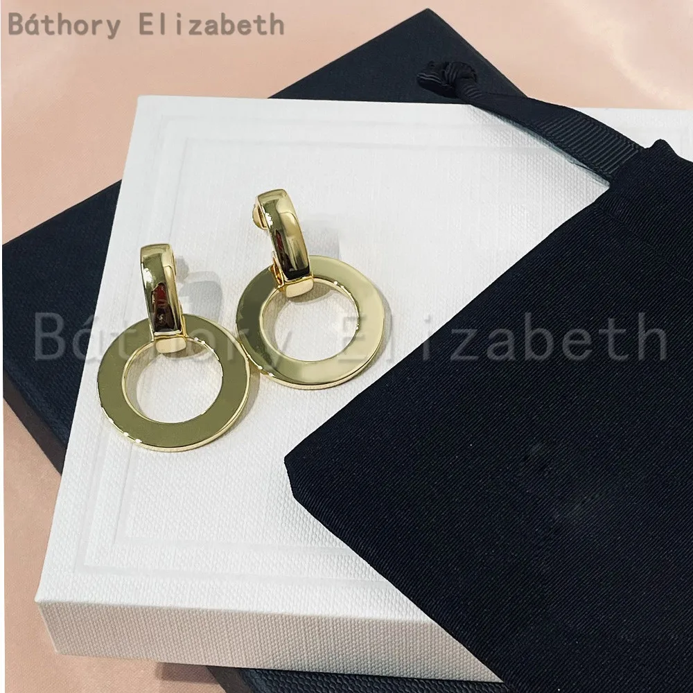 

Elizabeth Báthory Designer Brand Metal Double Clench Round Pendant Earrings Women Luxury Vintage Jewelry Birthday Party Gift