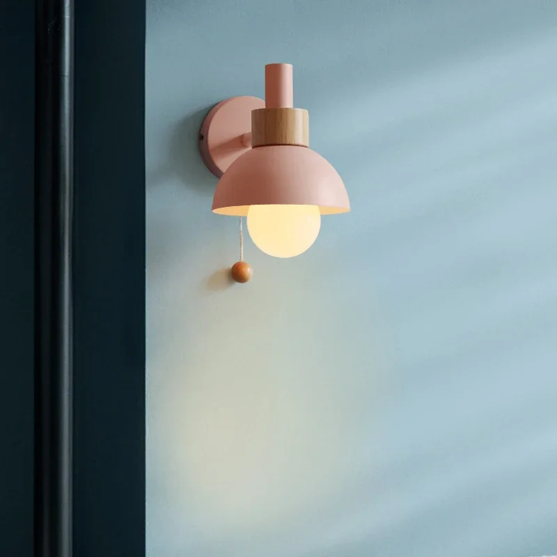 Imagem -02 - Modern Nordic Wood And Metal Paint Lâmpada de Parede Sconce Colorido Luz Simples Restaurante Café Bar Lustre com Pull Switch Decoração para Casa