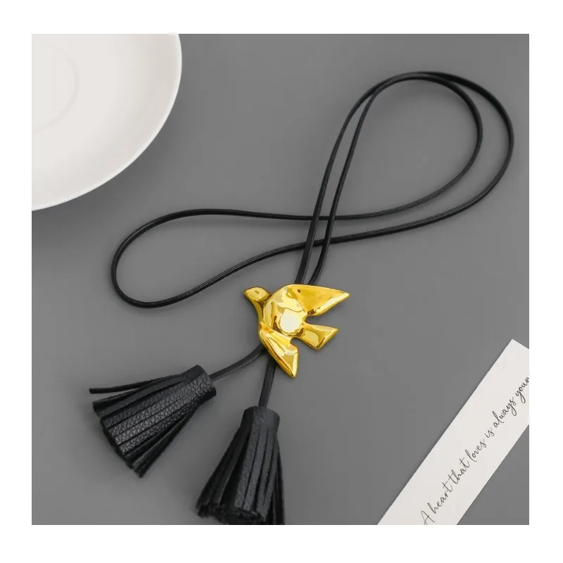 * Home Doudou Same Feiyan Necklace Korean Fashion Personality Long Black Rope Tassel Can Pull Swallow Necklace