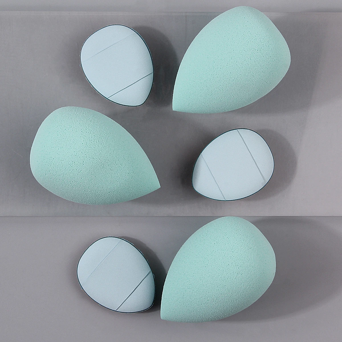 6 STKS Super Zachte Spons Schoonheid Ei Poederdons Set Spons Ei/Duim Poederdons, een multifunctionele make-up tool voor beginners