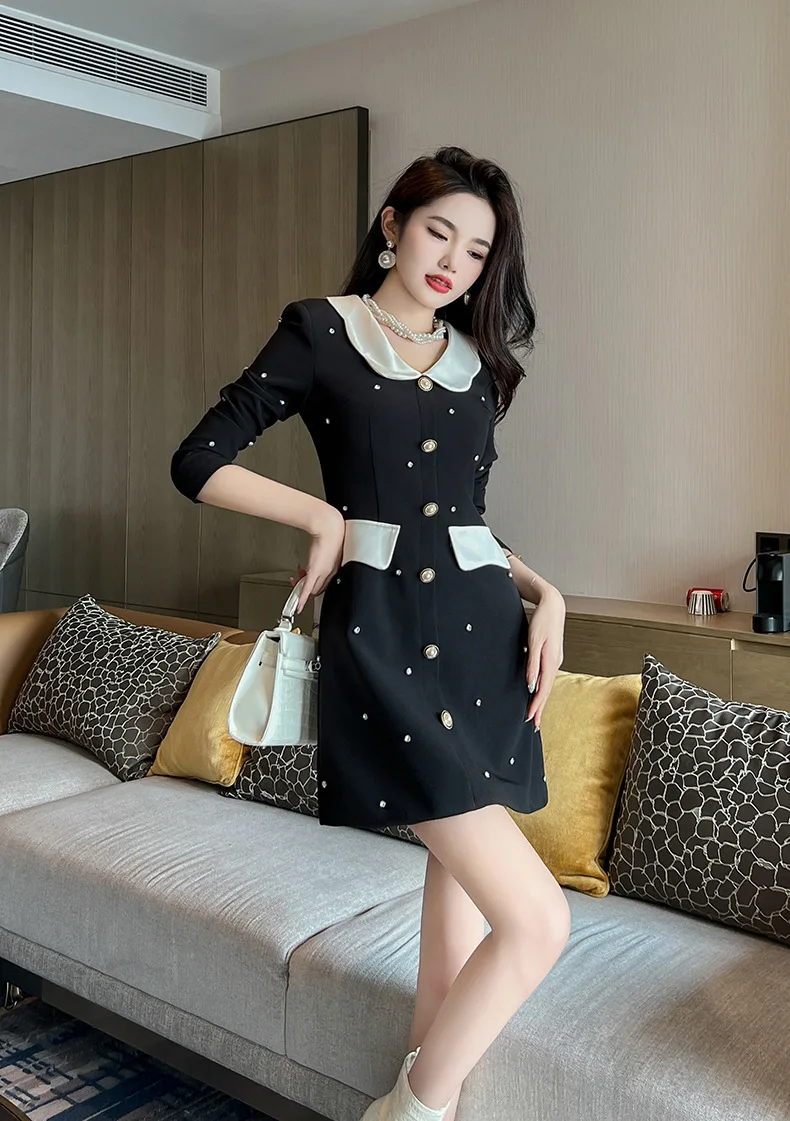 New autumn and winter women's small Chanel style baby collar age-reducing diamond waist A-line black dress