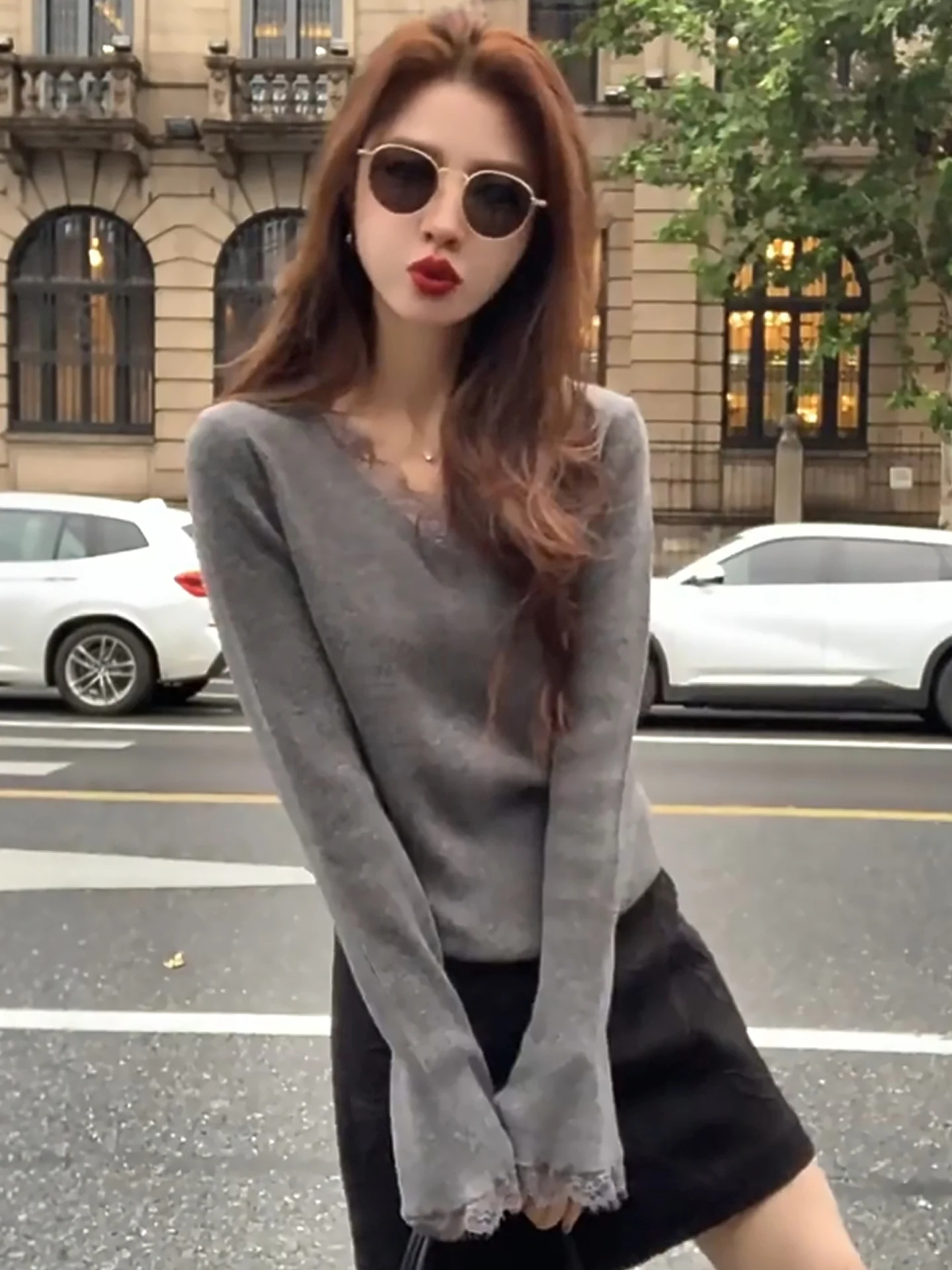 

ay Lace Splice V-Ne Long Sve Knitted Base irt Women's Autumn Winter Design Sense Sweater Inner Beau Top