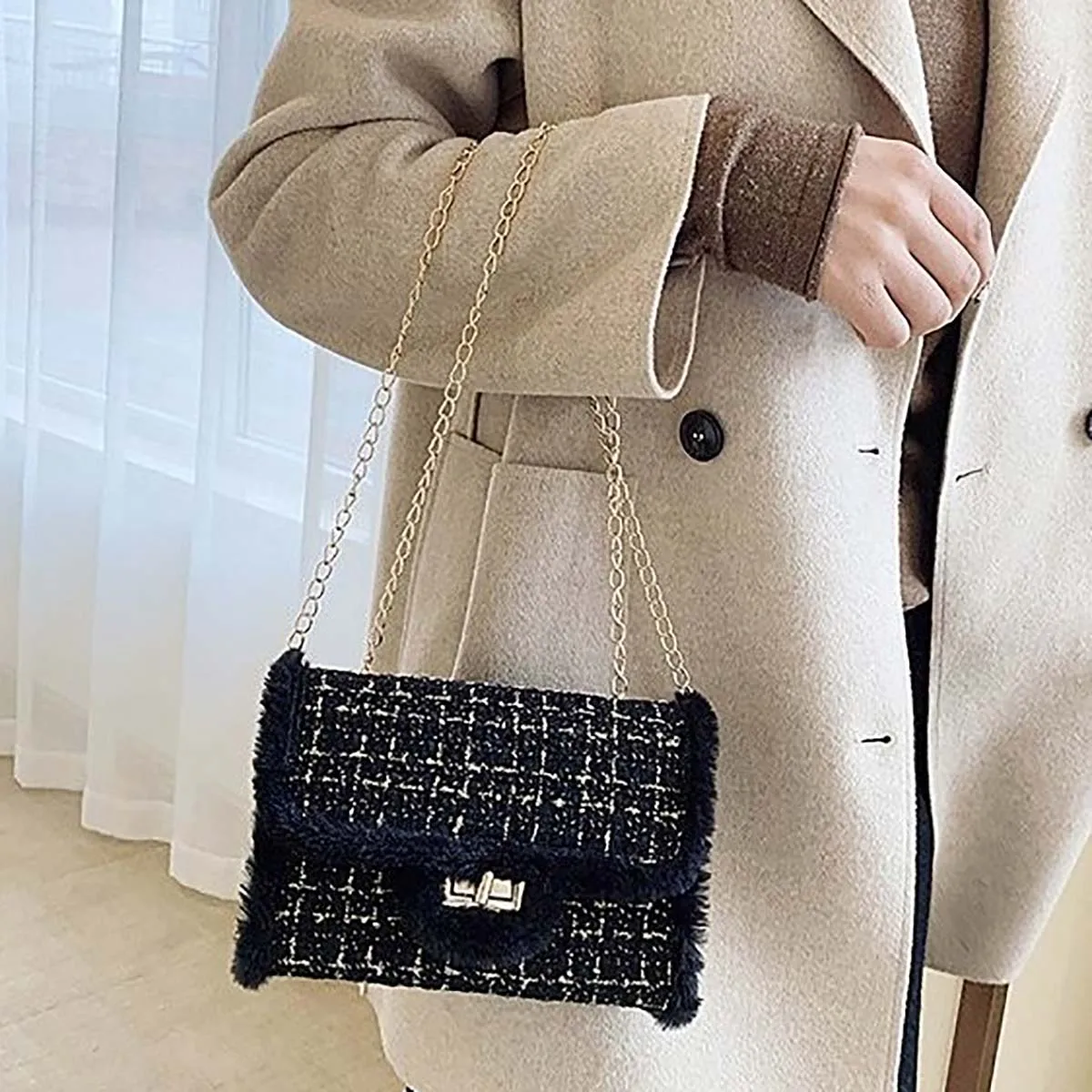 2024 New  Cosmetic Bag Women Crossbody Small Square Bag Woolen Chain Single Shoulder Underarm Bag Elegent  Female Shoulder Bag