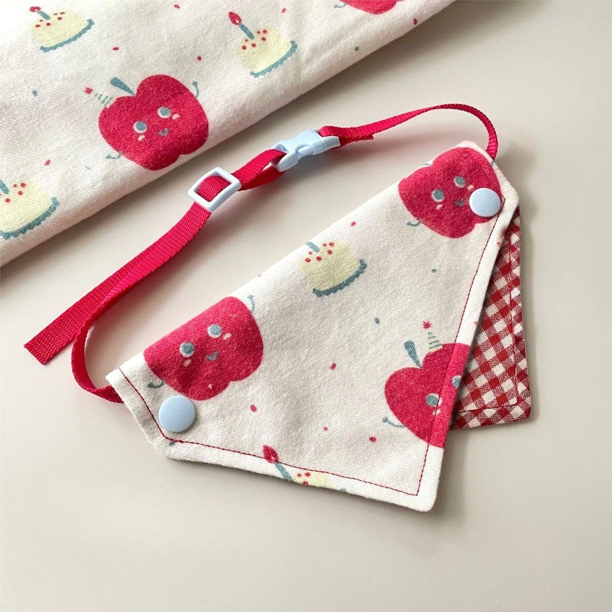 Pet Drool Bib Cute Plaid Teddy Bear Lavender Triangle Bib Cat Bib INS Cute Teddy Bear Scarf Pet Decoration Dog Accessories