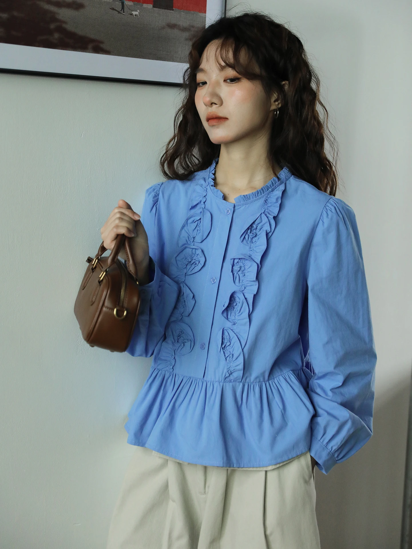 

Ретро-топ с кружевом и длинными рукавами-фонариками для женщин, свободный, стройнящий, синий, с объемным кружевом, повседневный, из смесового хлопка