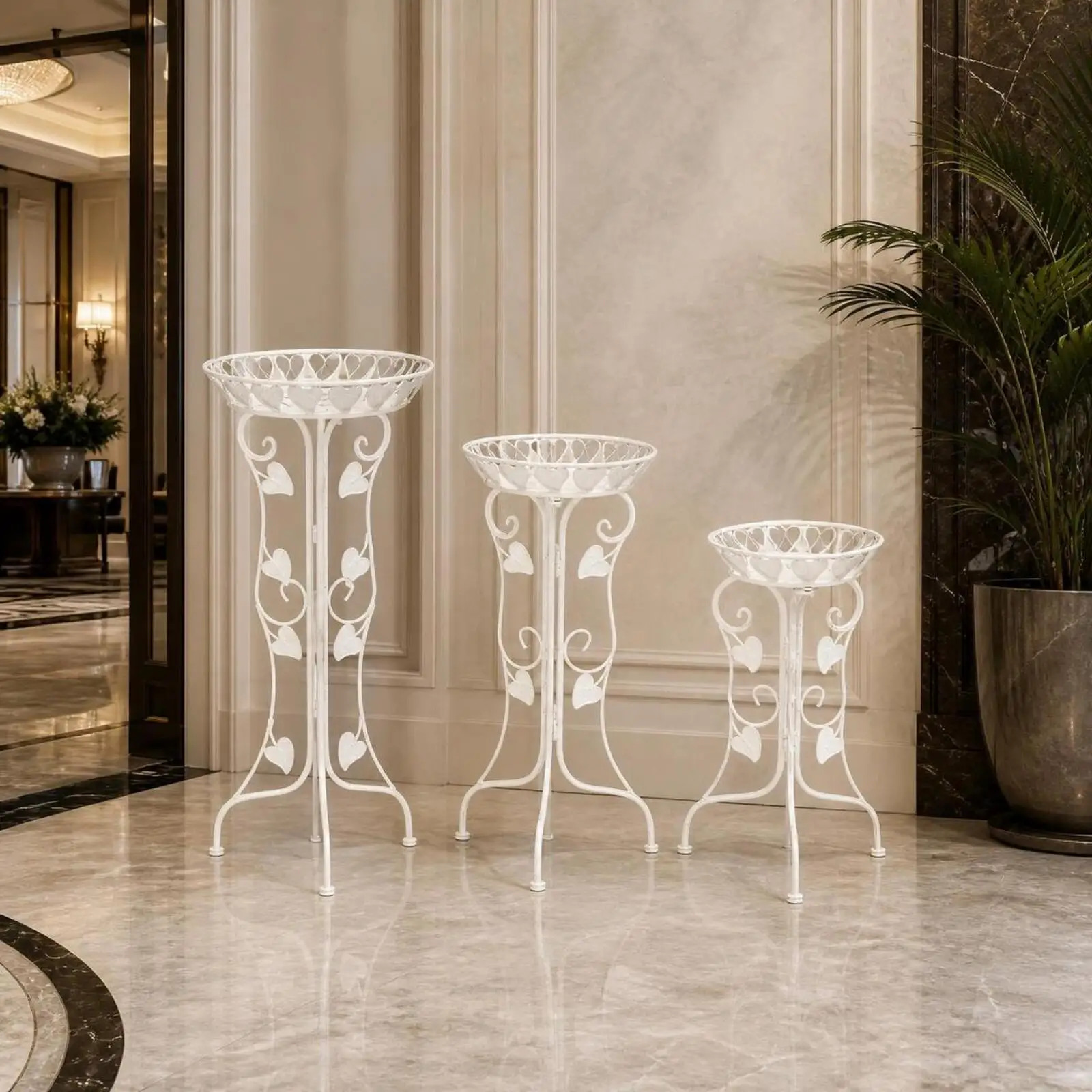 Decorative Iron Plant Stand Indoor Shelf with Leaf Design for Living Room Flower Pot Display Home Furniture