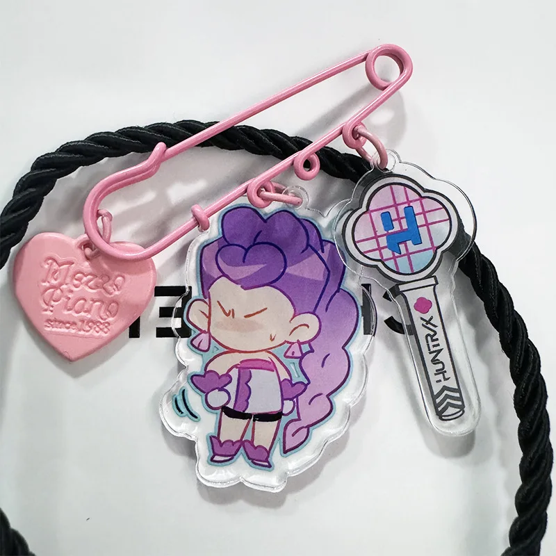 Kpop شيطان الصيادين Huntrix دبابيس الاكريليك مشبك دبابيس المينا دبوس مجوهرات على ظهره شارة المشجعين الموسيقى صديق المتحركة