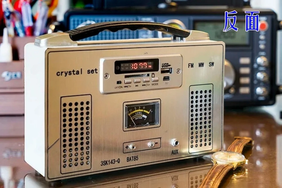 Retro Crystal Radio Receiver Multifunctional DIY Educational Vintage AM Radio for Hobbyists