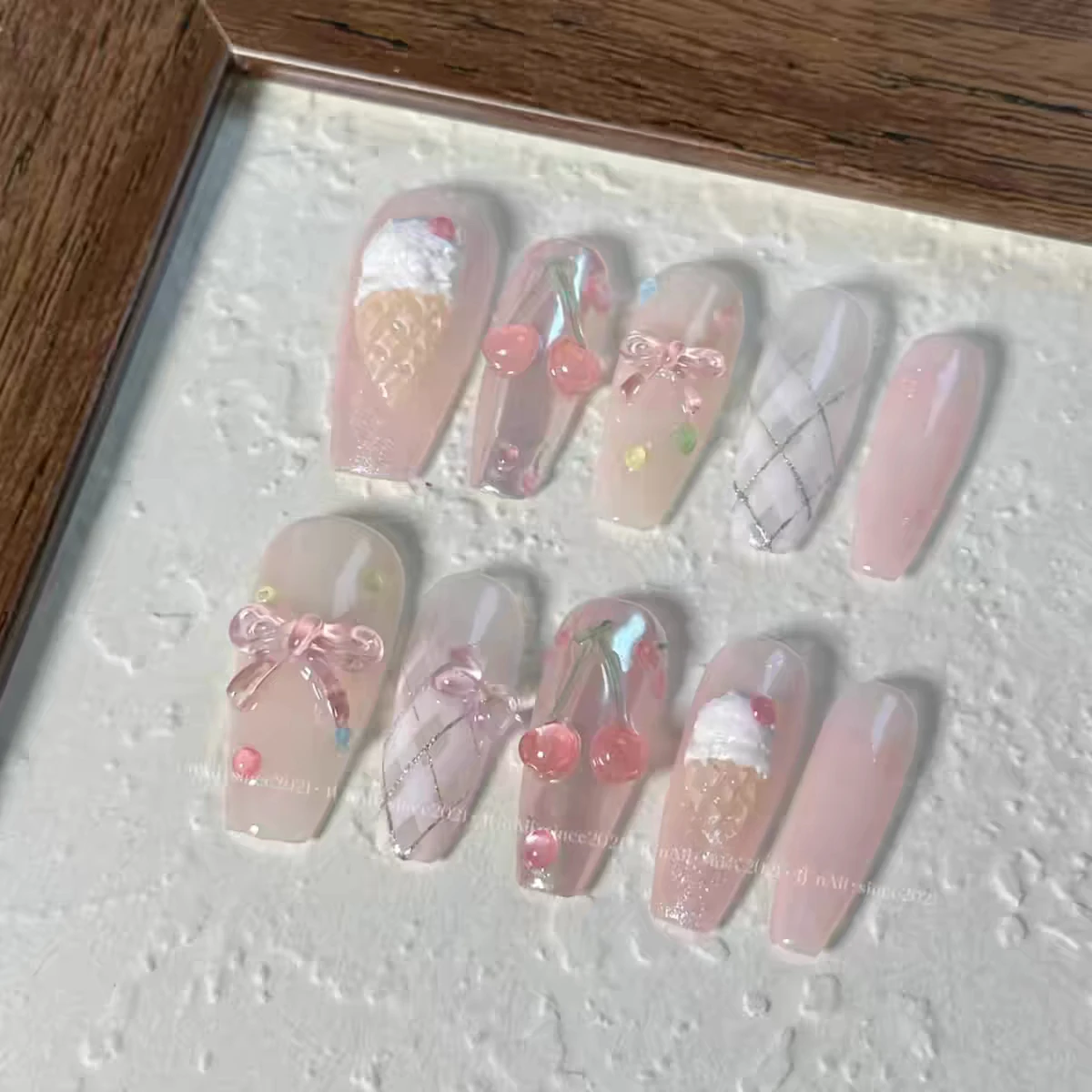 

New Ice Cream Sweetheart Wears Nail Super Sweet Plaid Cute Wears Art Pure Handmade Fake Nail Removable Nail Art