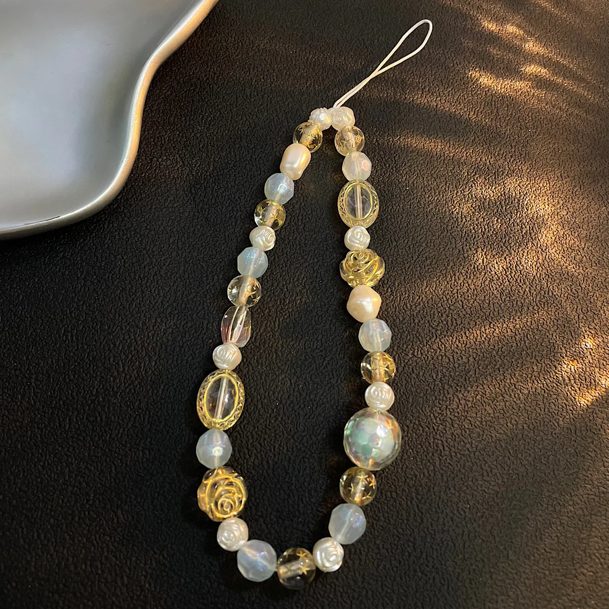 

Phone Chain Ins Transparent Pink Bead Phone Case Hanging Rope CCD Camera Pendant Handmade Amber Bead Earphone Cover