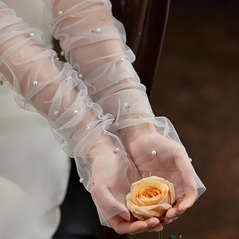 WG111 Handmade Wedding Fingerless White Gloves Long Tulle Pearls Crystal Beading Brides Sleevelet Women Pageant Prom Handschuh